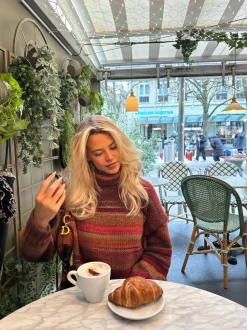 Valdamara oversized striktrøje med turtleneck - Multifarvet