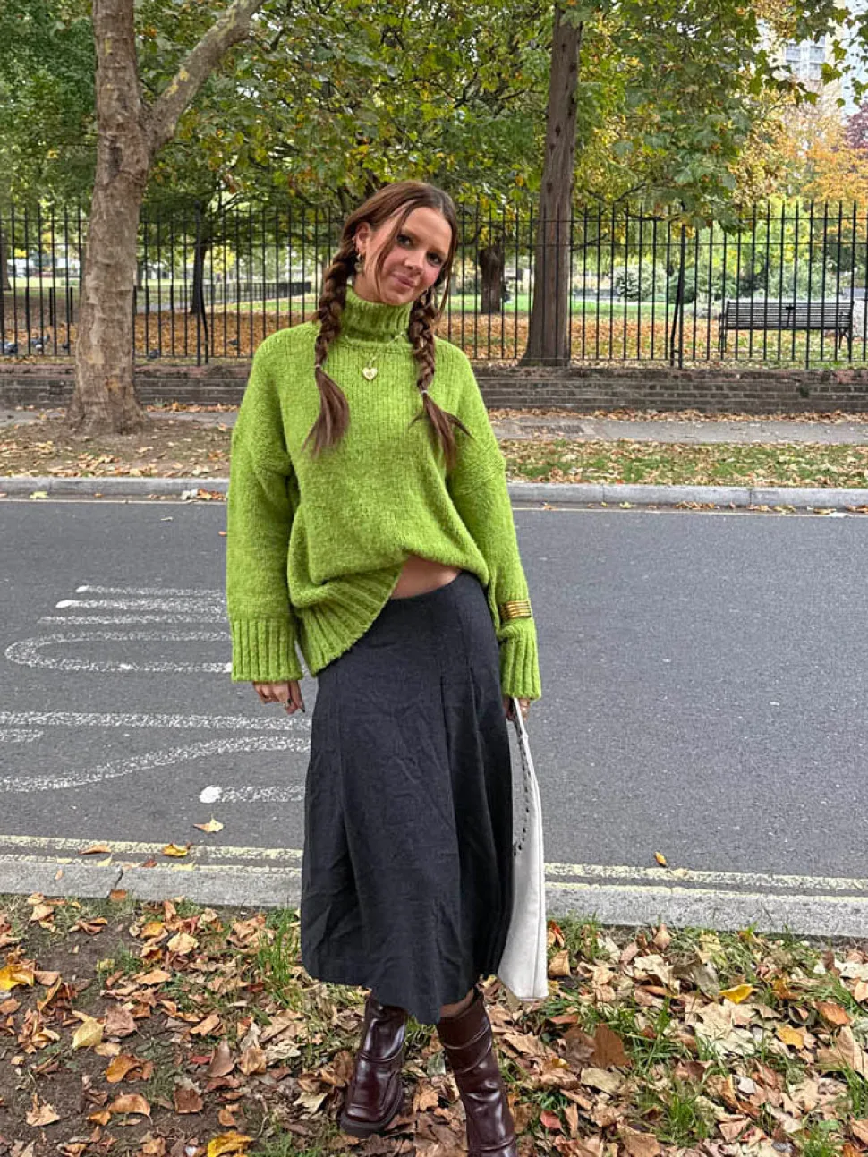 Valdamara oversized striktrøje med turtleneck - Limegrøn