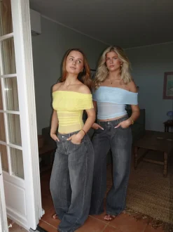 Victoire off shoulder top i mesh - Lyseblå