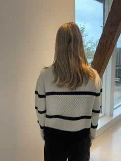 Vittoria striktrøje med striber - Sort/off white