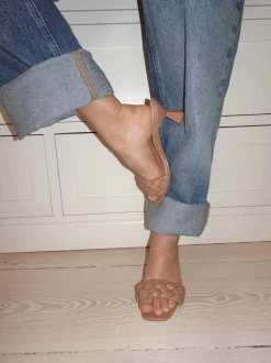 Yasmin mules med flet - Beige