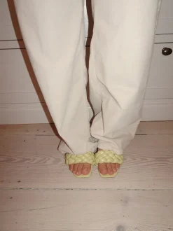Yasmin mules med flet - Lysegul