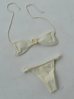 Zahara bikini med blomst - Creme hvid