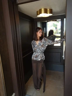 Zebriana bluse med zebra print - Brun/hvid/sort