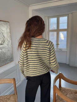 Zeya striktrøje med striber - Gul/grå